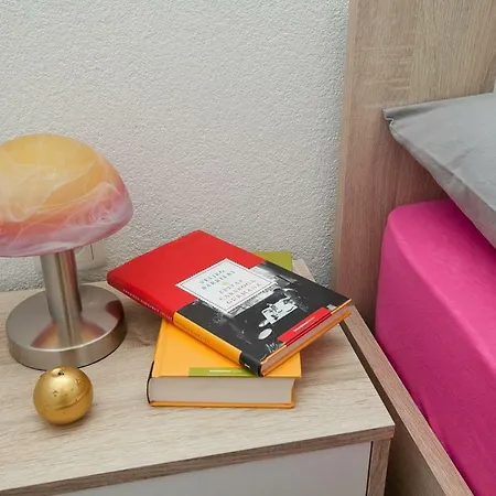 Appartement 1 *