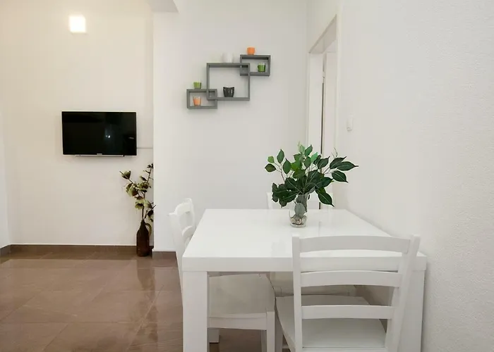 Apartamento 1 *